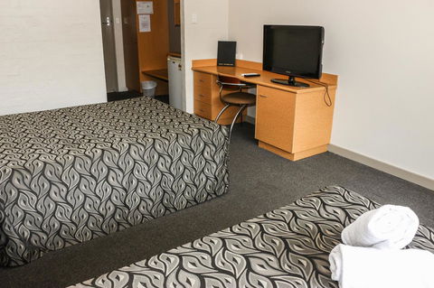 Salisbury Hotel Motel - Sydneys Hotel 16