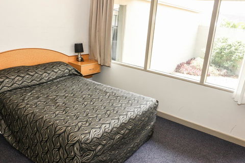 Salisbury Hotel Motel - Sydneys Hotel 23