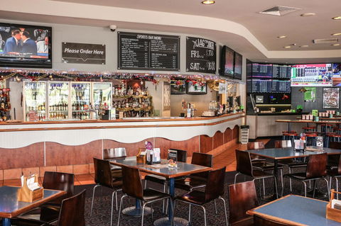 Salisbury Hotel Motel - Sydneys Hotel 29