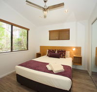 Colonial Village - Sydneys Hotel