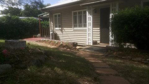 Boonah Cottage - Sydneys Hotel 5