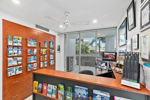 Akama Resort - Sydneys Hotel 37