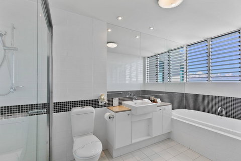 Akama Resort - Sydneys Hotel 16