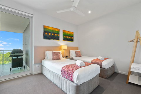 Akama Resort - Sydneys Hotel 13