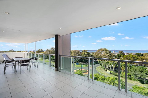 Akama Resort - Sydneys Hotel 12