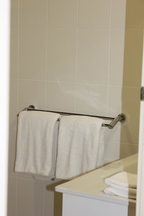 Arcadia Village Motel - Sydneys Hotel 10