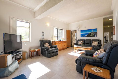Keith\'s Place, 1 Of The 3 Most Popular Units On Bribie - Sydneys Hotel 12
