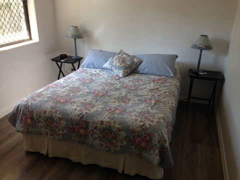 Keith\'s Place, 1 Of The 3 Most Popular Units On Bribie - Sydneys Hotel 9