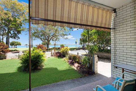 Keith\'s Place, 1 Of The 3 Most Popular Units On Bribie - Sydneys Hotel 8