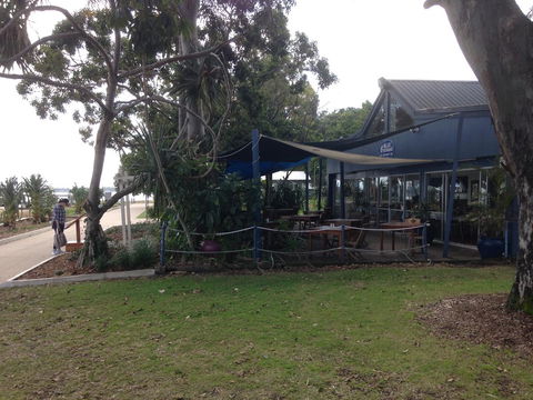 Keith\'s Place, 1 Of The 3 Most Popular Units On Bribie - Sydneys Hotel 39