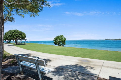 Keith\'s Place, 1 Of The 3 Most Popular Units On Bribie - Sydneys Hotel 44