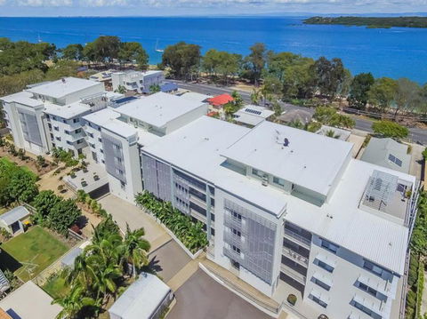 Keith's Sister - Sydneys Hotel 6