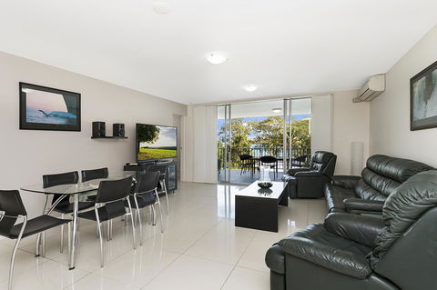 Keith's Sister - Sydneys Hotel 0