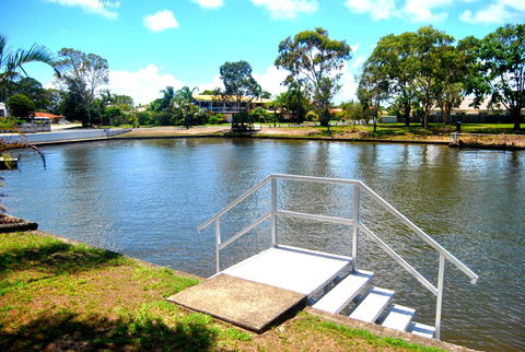 Bribie Waterways Motel - Sydneys Hotel 39