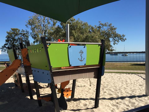 Bribie Waterways Motel - Sydneys Hotel 23