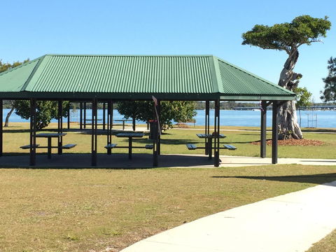 Bribie Waterways Motel - Sydneys Hotel 24
