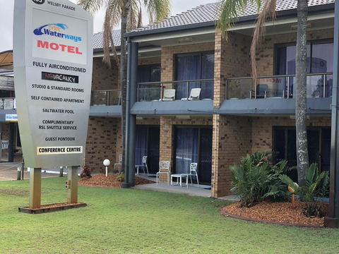 Bribie Waterways Motel - Sydneys Hotel 9