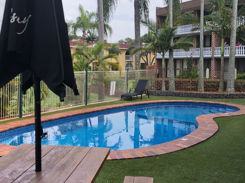 Bribie Waterways Motel - Sydneys Hotel 7