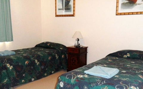 Sylvan Beach Resort - Sydneys Hotel 14