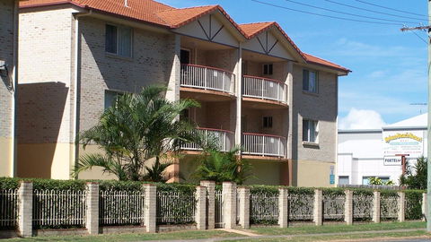 Sylvan Beach Resort - Sydneys Hotel 1