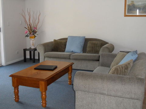 Sylvan Beach Resort - Sydneys Hotel 26