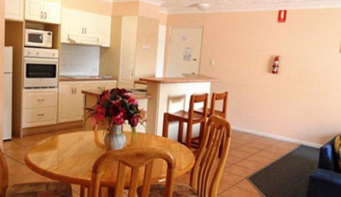 Sylvan Beach Resort - Sydneys Hotel 18