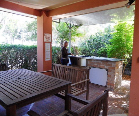 Sylvan Beach Resort - Sydneys Hotel 5
