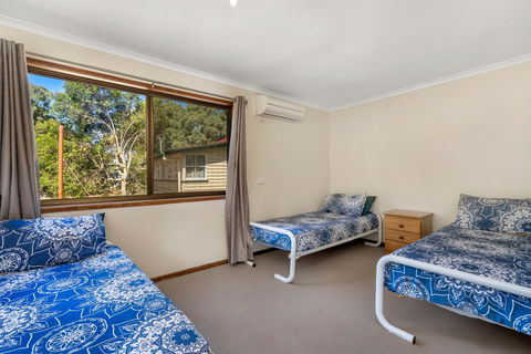 Bribie Beach House - Sydneys Hotel 12