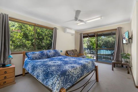 Bribie Beach House - Sydneys Hotel 10