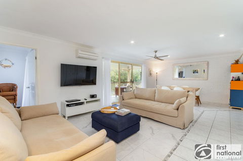 Immaculate Spacious Second Floor Unit Overlooking Pristine Parklands - Sydneys Hotel 9