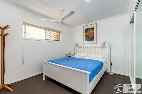 Immaculate Spacious Second Floor Unit Overlooking Pristine Parklands - Sydneys Hotel 8