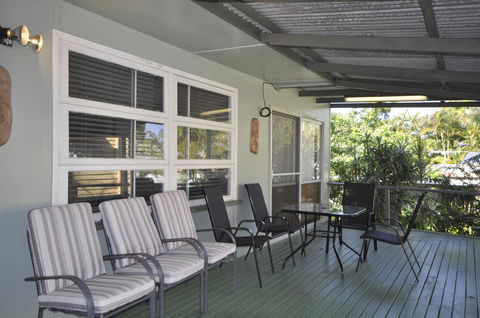 Beachside Beauty - Sydneys Hotel 16