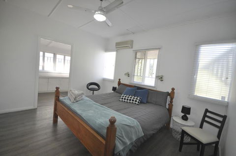 Beachside Beauty - Sydneys Hotel 3