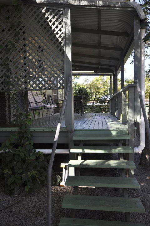Beachside Beauty - Sydneys Hotel 18
