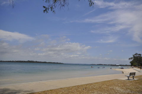 Beachside Beauty - Sydneys Hotel 0