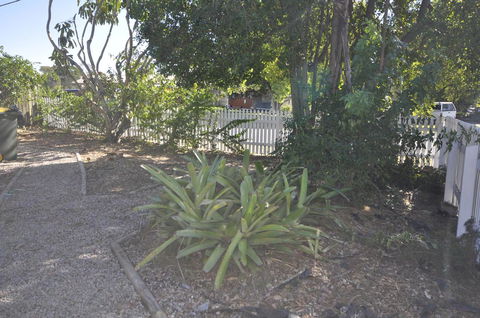 Beachside Beauty - Sydneys Hotel 13