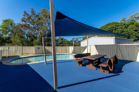 Waterviews,Pool, Wifi Its All Here !- Welsby Pde, Bongaree - Sydneys Hotel 17