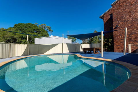 Waterviews,Pool, Wifi Its All Here !- Welsby Pde, Bongaree - Sydneys Hotel 13
