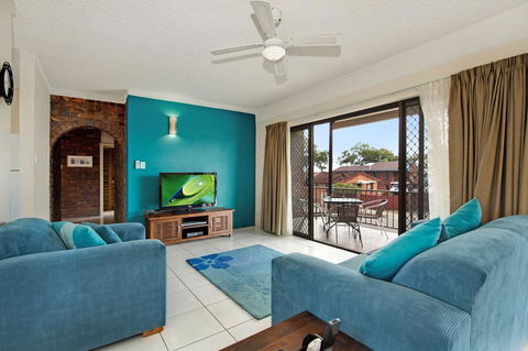 Waterviews,Pool, Wifi Its All Here !- Welsby Pde, Bongaree - Sydneys Hotel 11