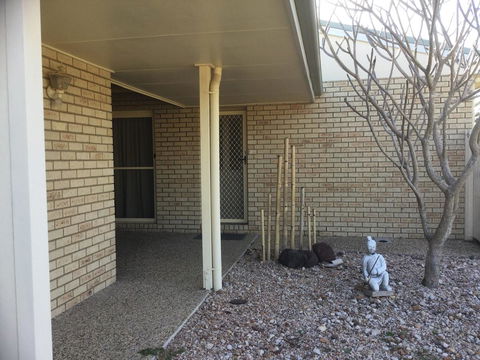 Private Canal Duplex With Pontoon - Oleander Drive, Bongaree - Sydneys Hotel 2