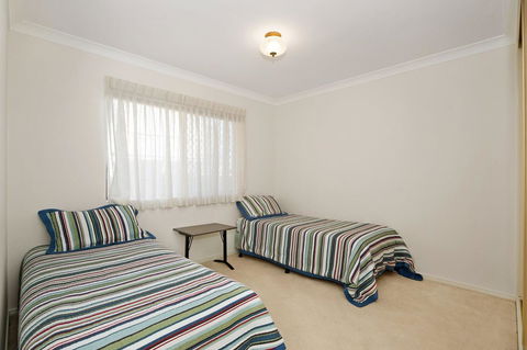 Walk To Surf Beach - Ground Floor Apartment - Bribie Horizons Boyd St, Woorim - Sydneys Hotel 18