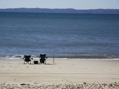 Close To Surf Beach, Surf Club, Hotel And Shops - Boyd St, Woorim - Sydneys Hotel 9