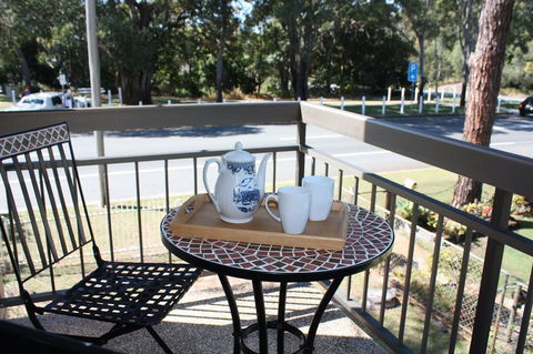 Close To Surf Beach, Surf Club, Hotel And Shops - Boyd St, Woorim - Sydneys Hotel 18