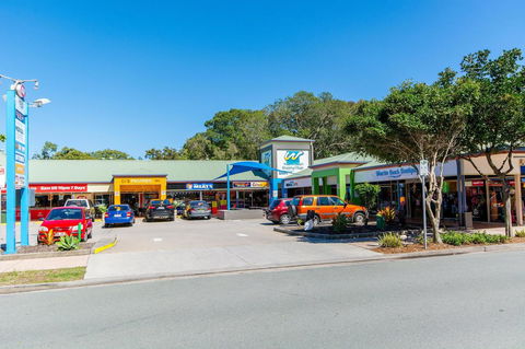 Close To Surf Beach, Surf Club, Hotel And Shops - Boyd St, Woorim - Sydneys Hotel 17