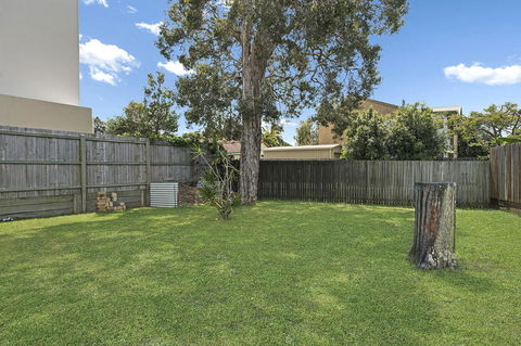 First Floor Unit Close To Shops, Park And Waterfront! - Sydneys Hotel 12