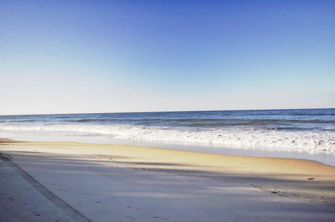 Crystal Waters On The Beach - Sydneys Hotel 0