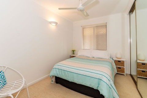 Spacious Family Unit With Incredible Views. - Sydneys Hotel 7