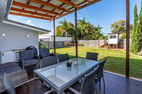 Fabulous Family Destination In Paradise Parade, Bongaree - Sydneys Hotel 5