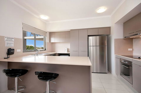 Spectacular Unit Overlooking Pumicestone Passage - Welsby Pde, Bongaree - Sydneys Hotel 13