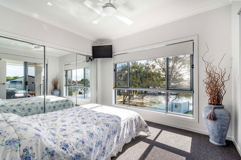 Stunning Canal Home Oh So Close To The Waterfront - Sydneys Hotel 6